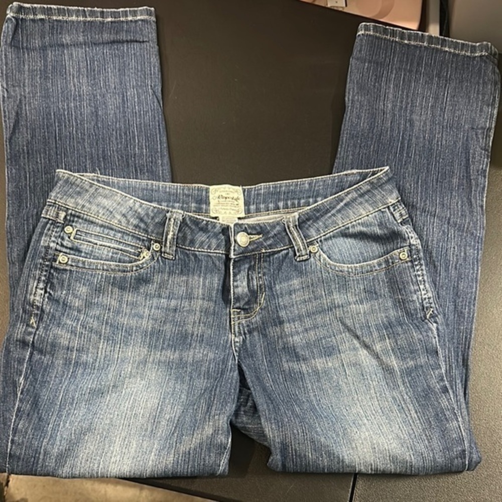 471. Aeropostale Blue Ankle & Cropped Jeans